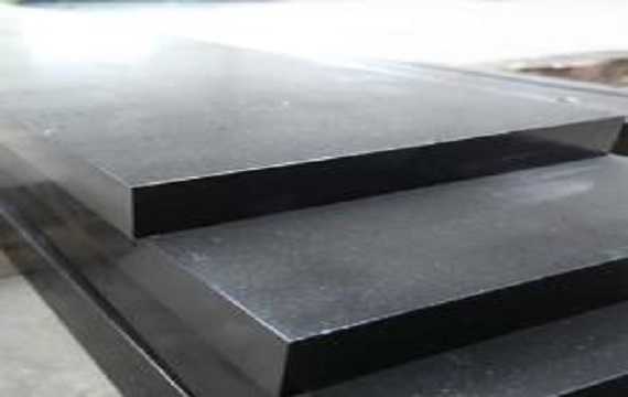 t302钢材的淬硬层多厚